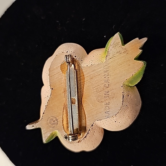 Wood Pink Flower Brooch Made in Canada - Picture 3 of 3